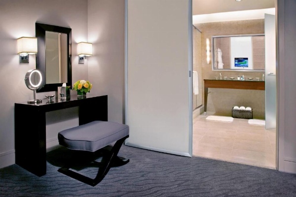 Trump International Hotel & Tower Chicago image 19